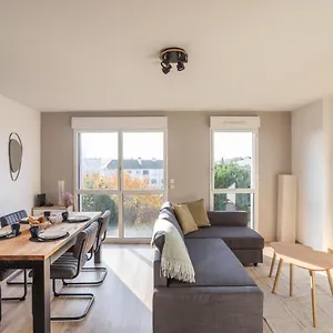 Le Cocon Voltaire - 2 Avec Parking - Mabilais Appartement Rennes